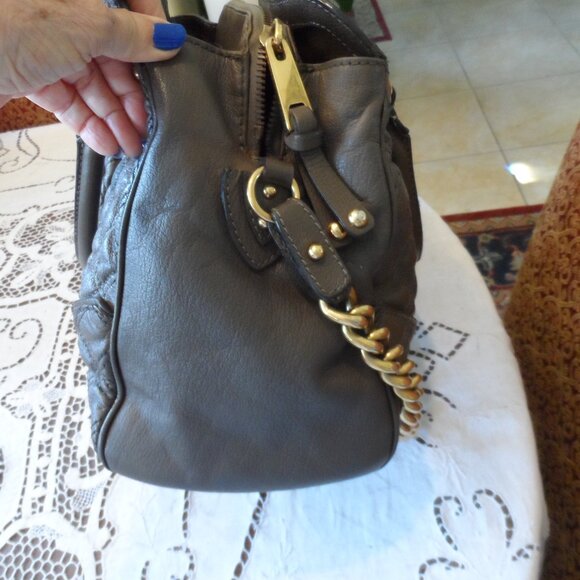 Marc Jacobs Brown Napa Leather Quilted Shoulder/Tote Bag w/ Gold Metal Chain - Picture 7 of 16